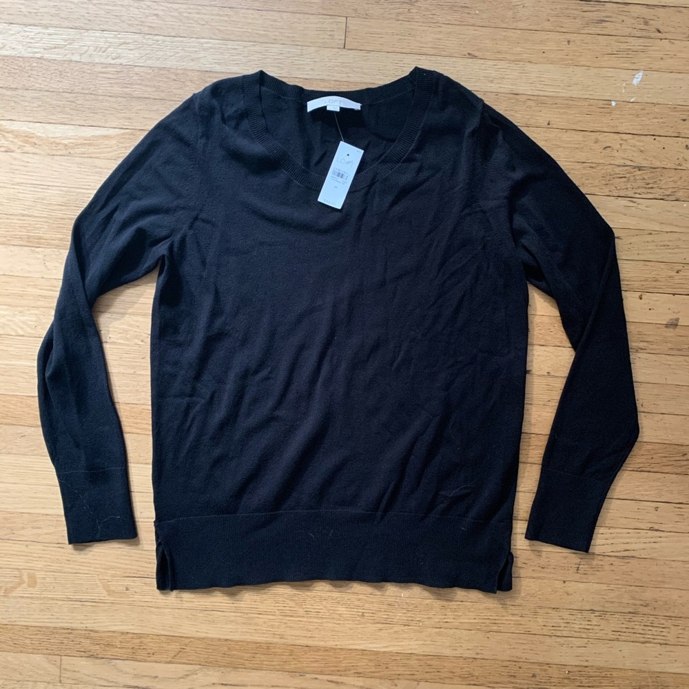 Light weight crew neck sweater
